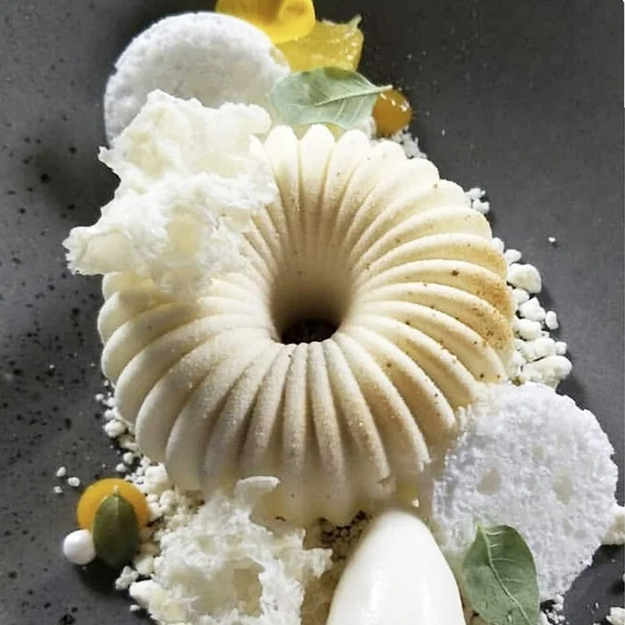 Forma de Mono Porção e Entremet em Silicone Donut Frisada (90ml) - Brothers (9)