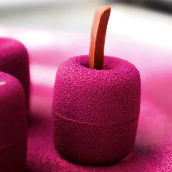 Forma de Chocolate em Policarbonato Bombom Cherry (11g) - Gramado Injetados (11)