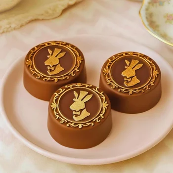 Forma de Chocolate Páscoa Pão de Mel Classico do Coelho (140g) Acetato e Silicone - BWB (5)