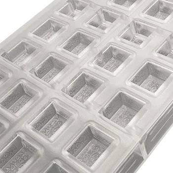 Forma de Chocolate em Policarbonato Bombom Quadrado Textura Valena Corações 2,5cm (10g) - Brunner (5)