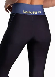 472-leg-costas-2