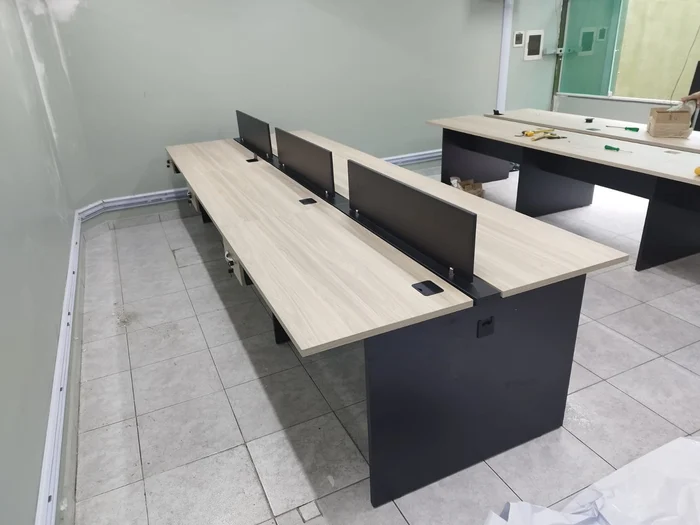 PLATAFORMA DUPLA 6 LUGARES COM CAIXA DE TOMADA E 1 GAVETA