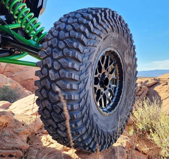 Pneu Obor Rocscraper 35x10R16 Radial Canam Maverick R (zoom)